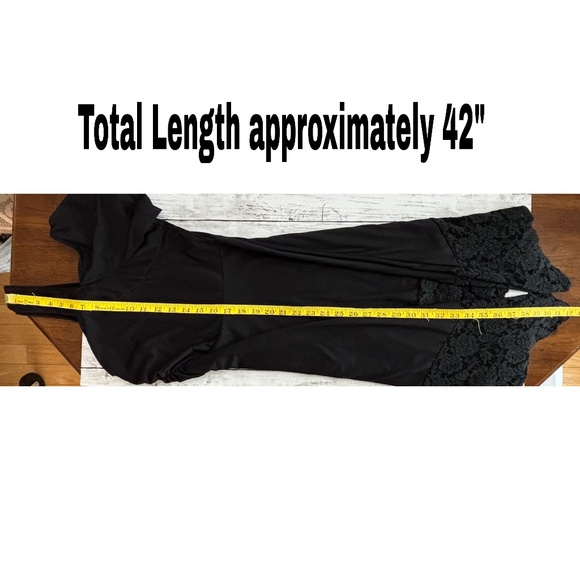 Nextmia Women’s Black Cold Shoulder Swing Tunic Top (Size 20) - Picture 10 of 10